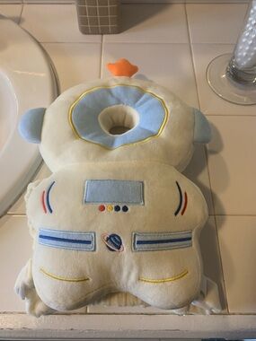Space-Themed Infant Head Support Pillow - Cream & Light Blue